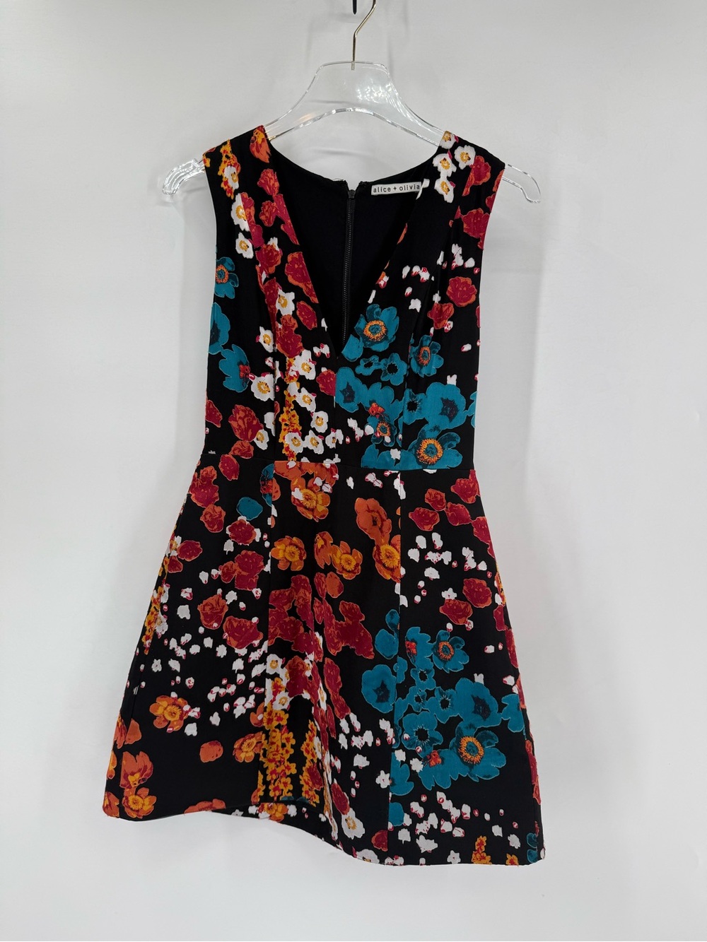 Alice + Olivia Patty V Neck Dress size xs - Picture 2 of 7
